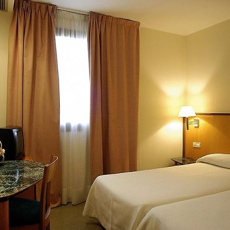 Hostal Meson Pepa Logroño Kültér fotó